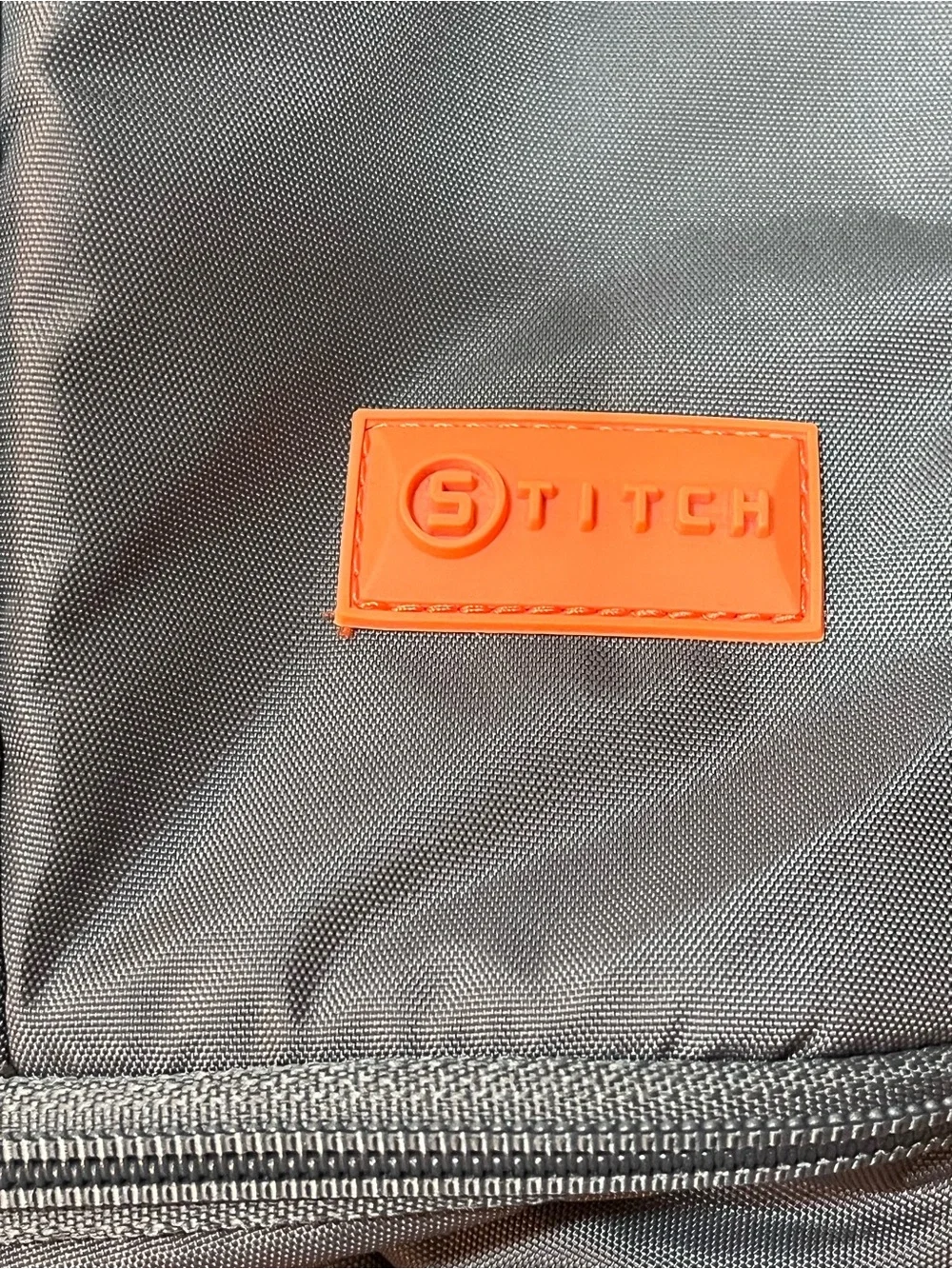 Stitch gray golf